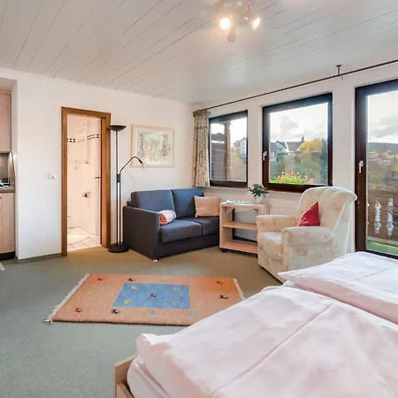 Café Alt Apartment *