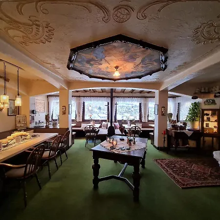 Cafe Alt Apartment *