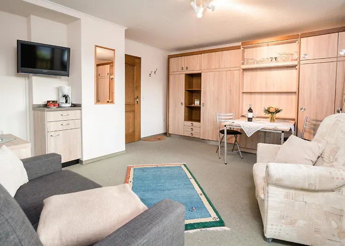 Café Alt Apartment *