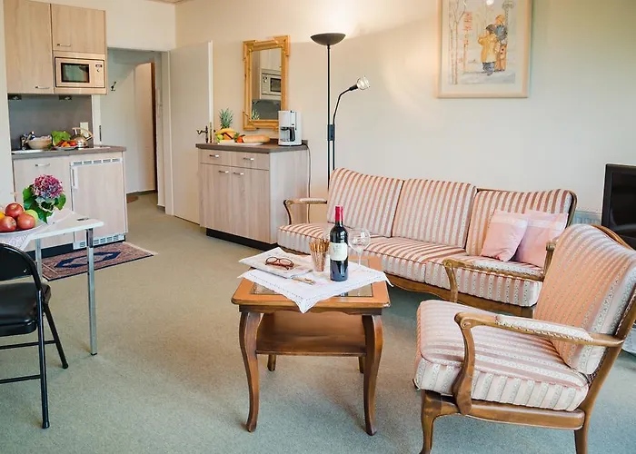 Café Alt Apartment *